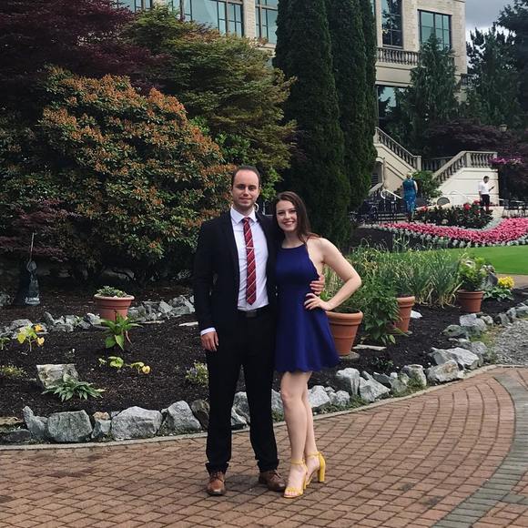 Meet your Posher, Nicole - Picture 1 of 1